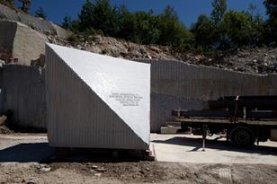 /b/n/x/Tsunami_memorial_quarry_2_Copyright_Luke_Hayes.jpg
