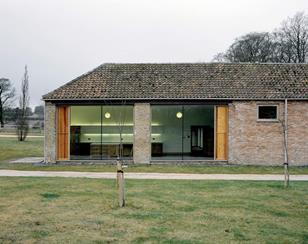 Manor Farm Barns conversion by Jonathan Hendry Architects