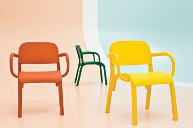 Tomek Rygalik’s tubular Dumbo chair for Moroso