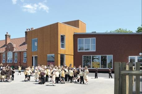 The new entrance block provides an enlarged lobby, headmaster’s office and roof terrace.